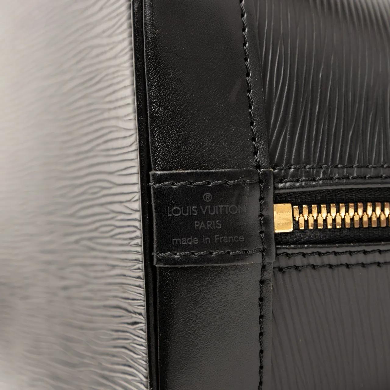 Thumbnail - Louis Vuitton Crossbody Bags - Epi Alma PM - Gr. unisize - in Schwarz - für Damen