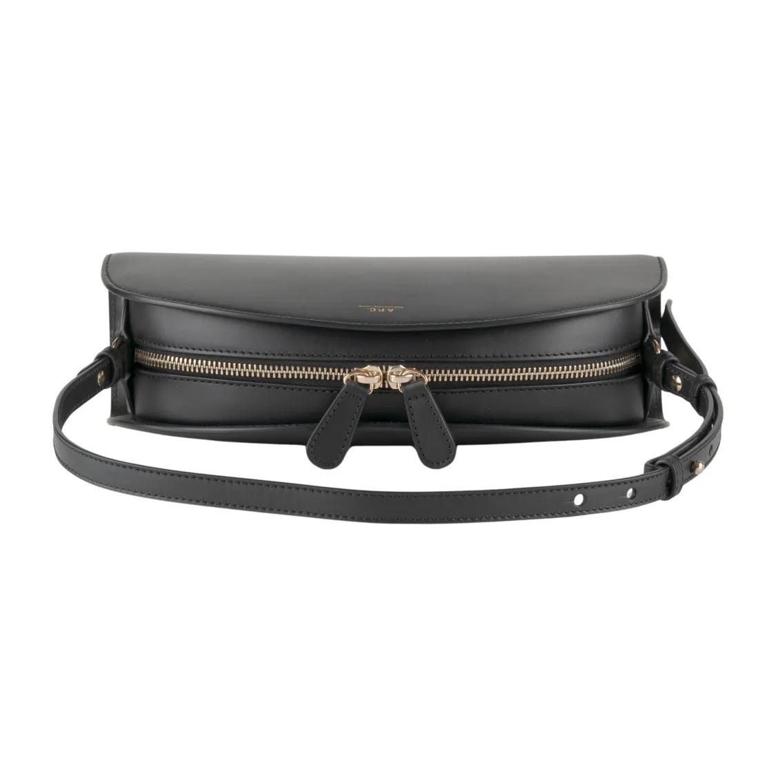 A.P.C. Hobo bags Sac Demi-Lune Shoulder in zwart