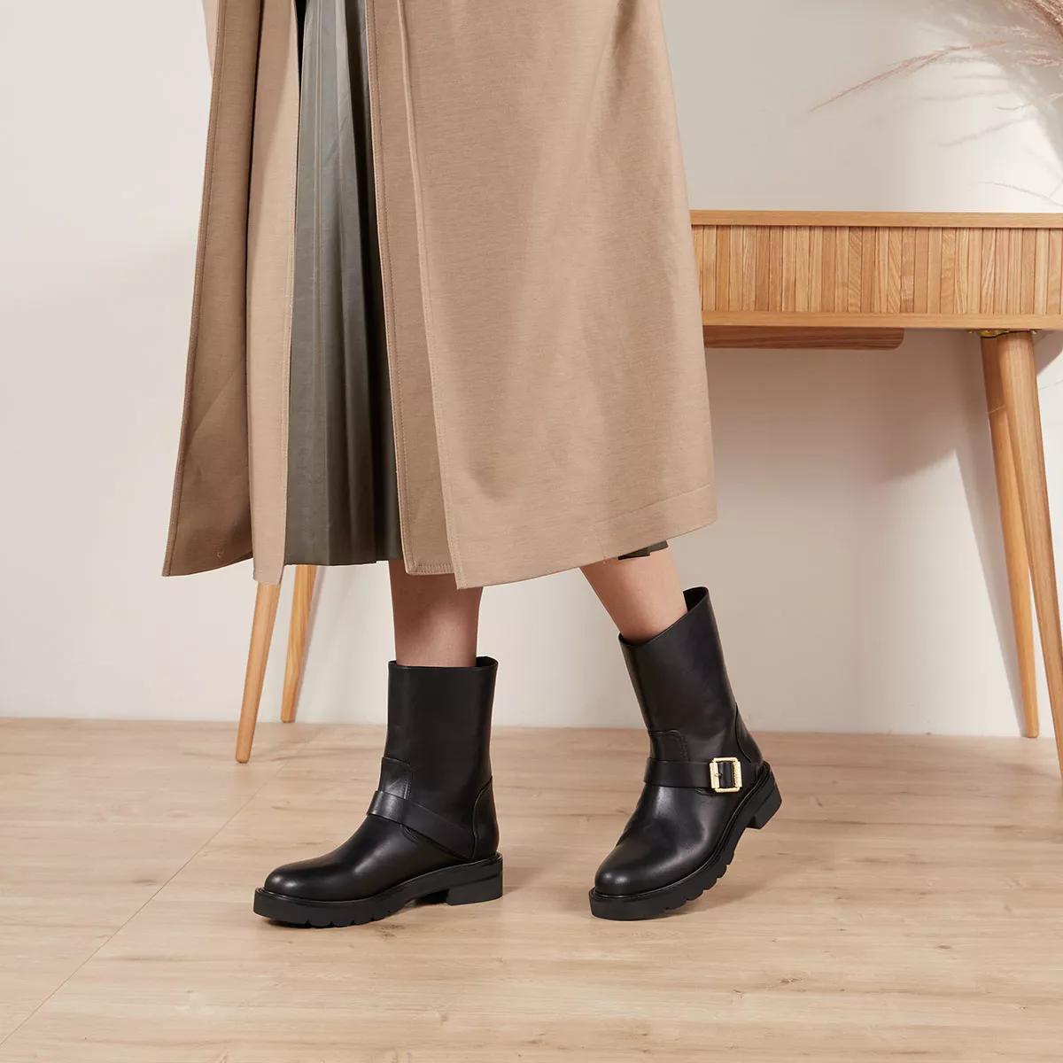 Stuart weitzman ryder store leather boots