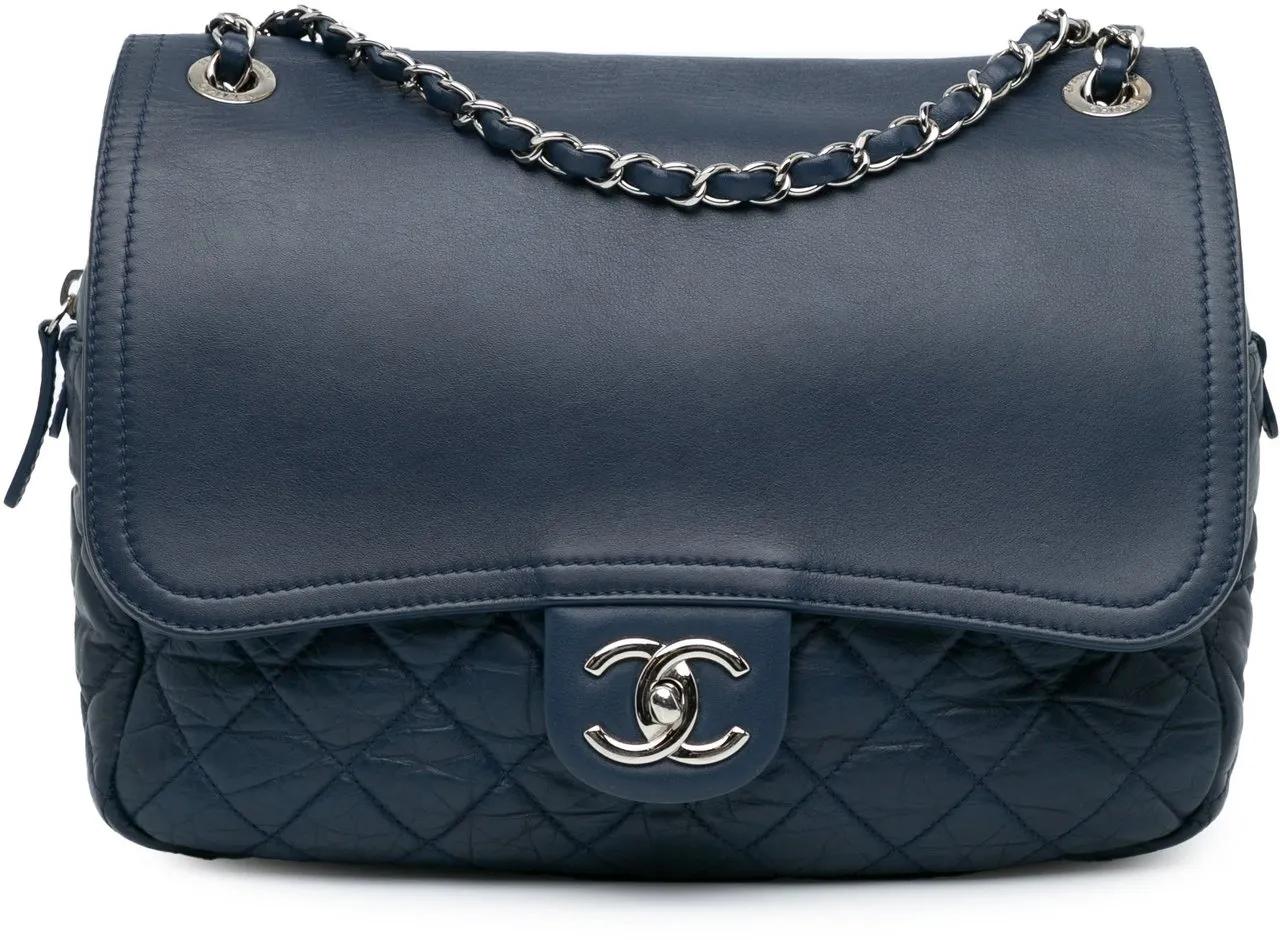 Chanel Hobo Bags - Quilted Calfskin Easy Zip Flap - Gr. unisize - in Blau - für Damen