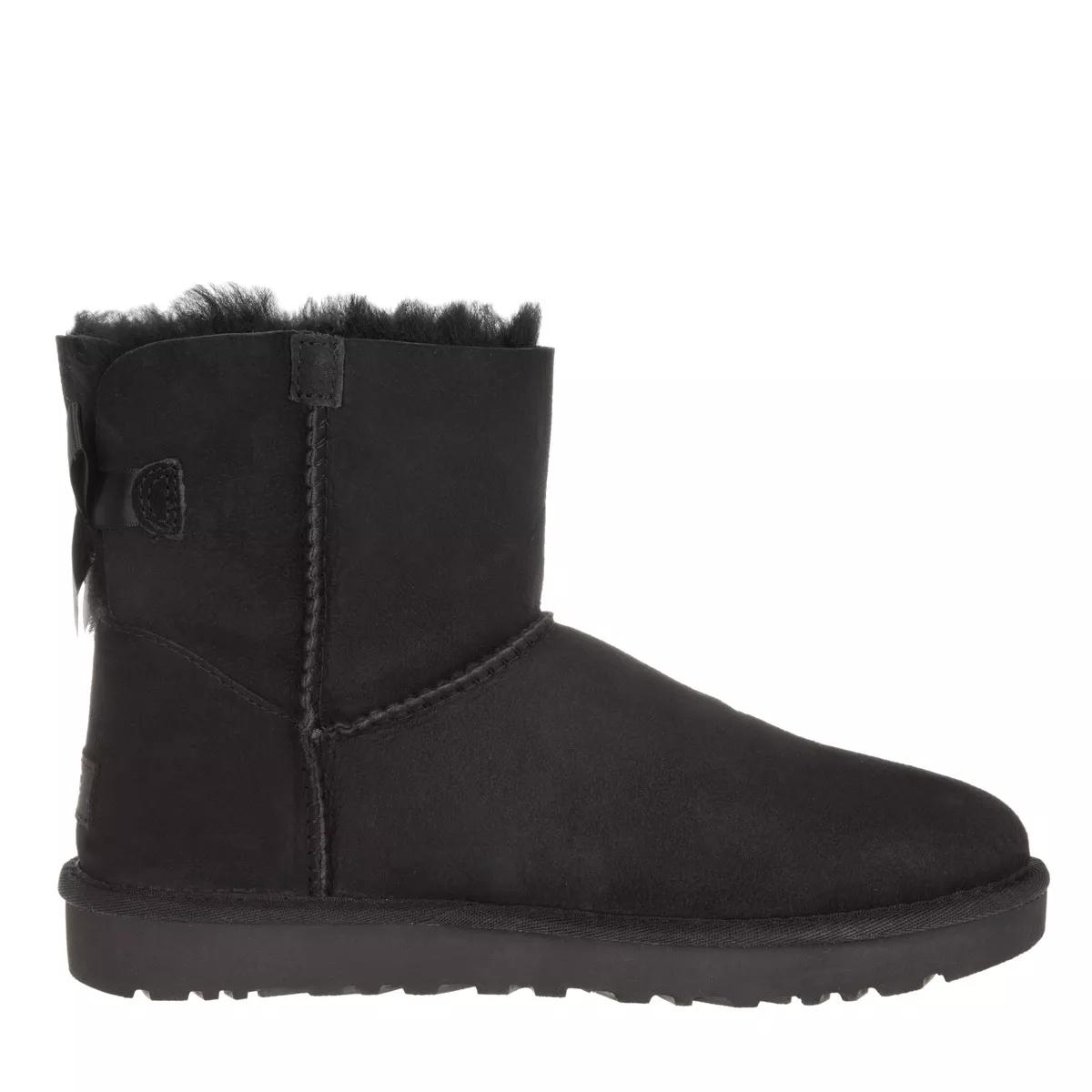 Short black uggs with on sale bows