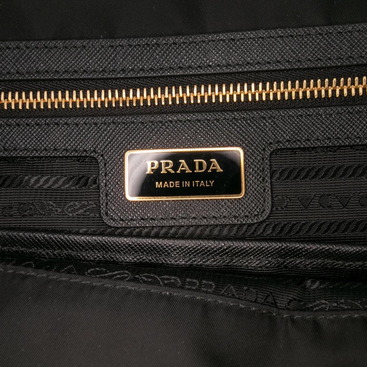 Thumbnail - Prada Shopper - Medium Saffiano Trimmed Re Nylon Re Edition 1978 T - Gr. unisize - in Schwarz - für Damen