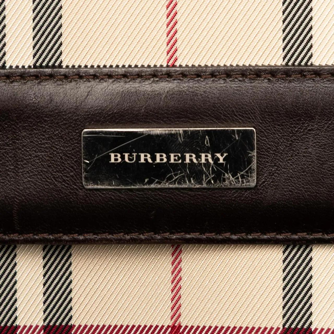 Thumbnail - Burberry Hobo Bags - House Check Canvas Flap Crossbody - Gr. unisize - in Braun - für Damen