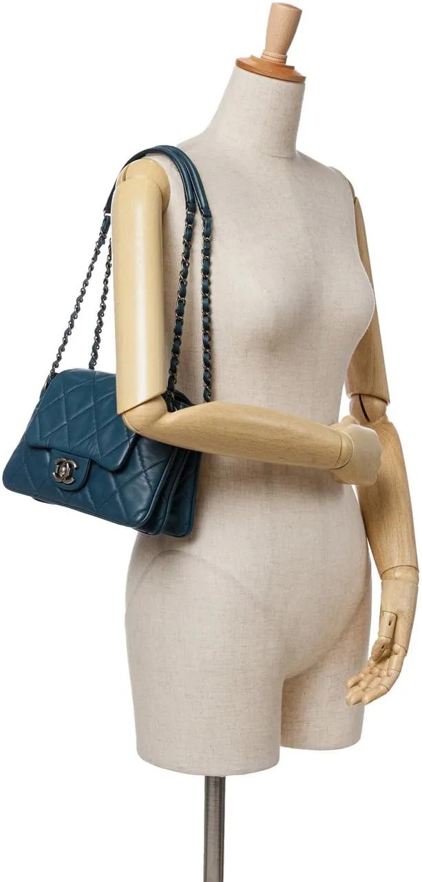 Thumbnail - Chanel Hobo Bags - Quilted Lambskin Accordion Flap - Gr. unisize - in Blau - für Damen