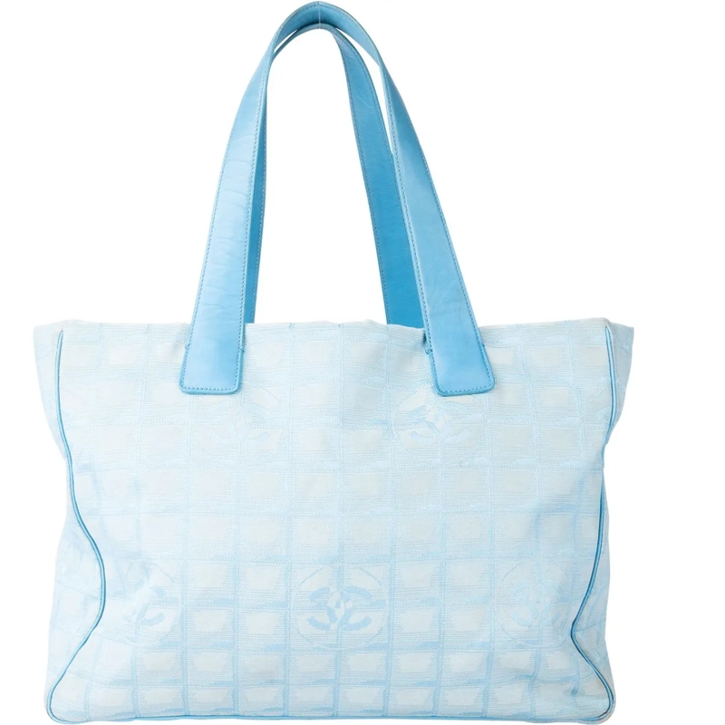 Chanel Schultertasche Chanel Travel Line Monogram Handbag blau