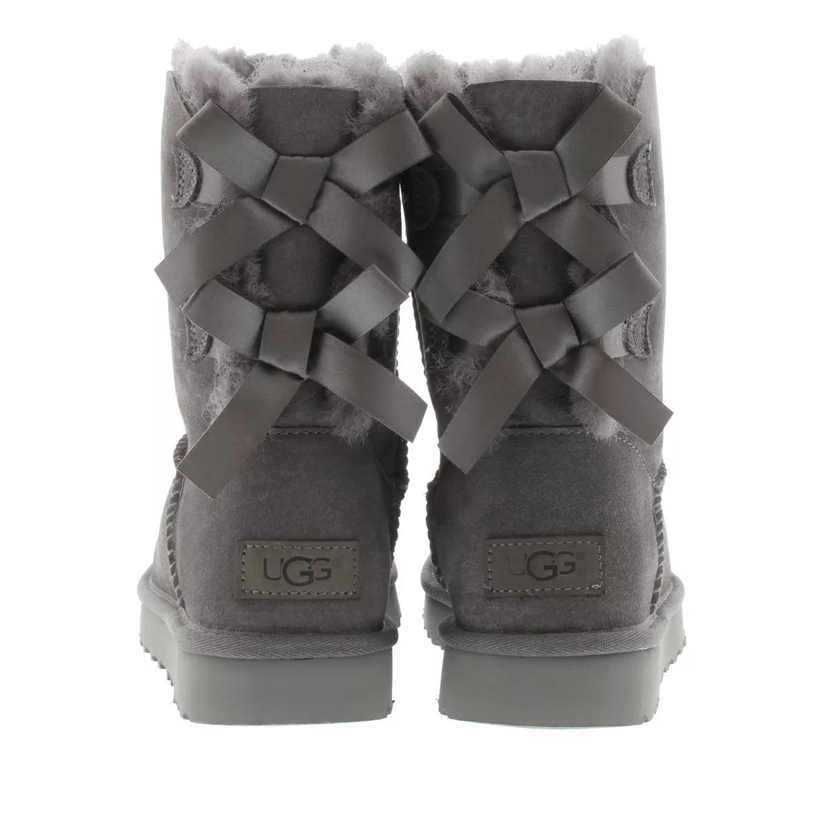 Ugg bailey bow grey best sale size 8