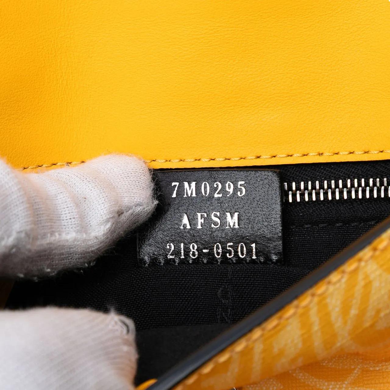 Thumbnail - Fendi Hobo Bags - Sarah Coleman Small Glazed Fabric FF Vertigo Conve - Gr. unisize - in Gelb - für Damen