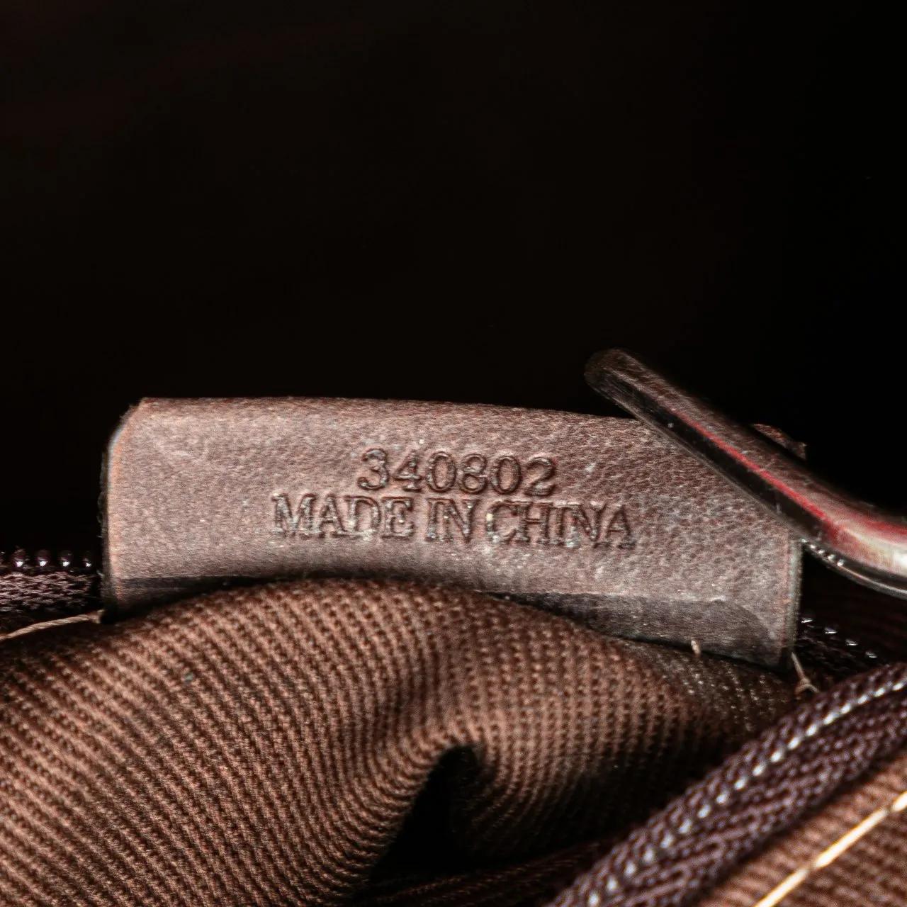 Thumbnail - Loewe Hobo Bags - Nubuck Anagram Madrid Fringe Shoulder Bag - Gr. unisize - in Rot - für Damen