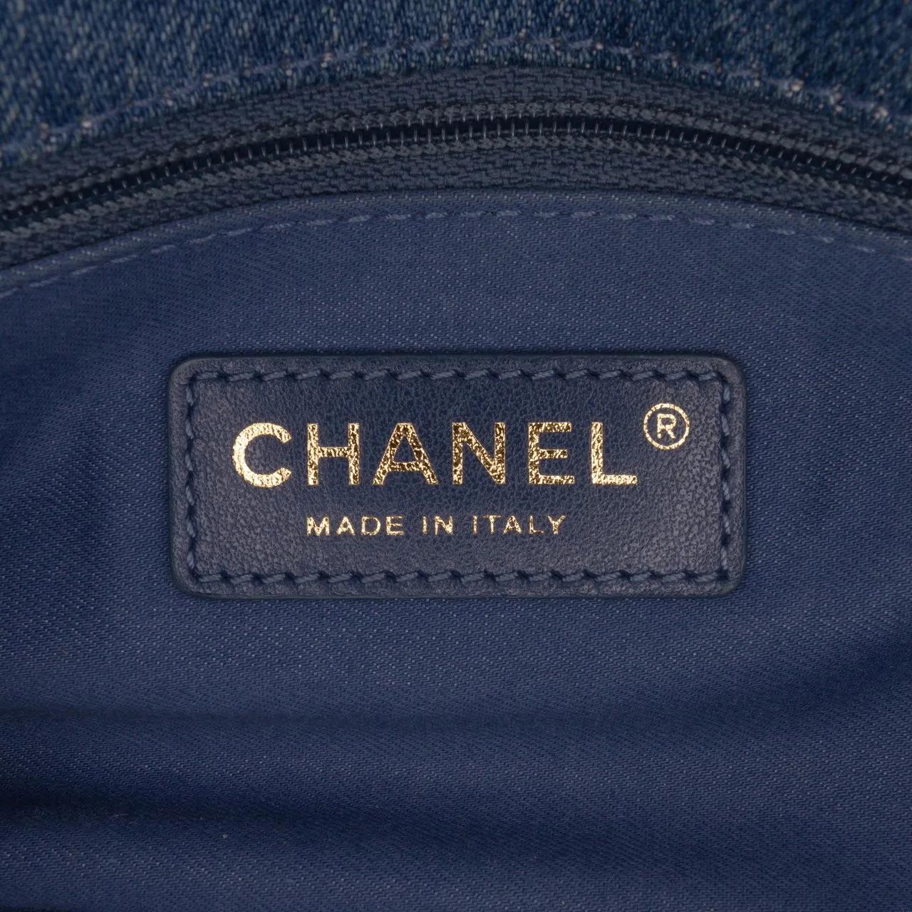 Thumbnail - Chanel Hobo Bags - Mini Rectangular Quilted Denim Mood Flap - Gr. unisize - in Blau - für Damen