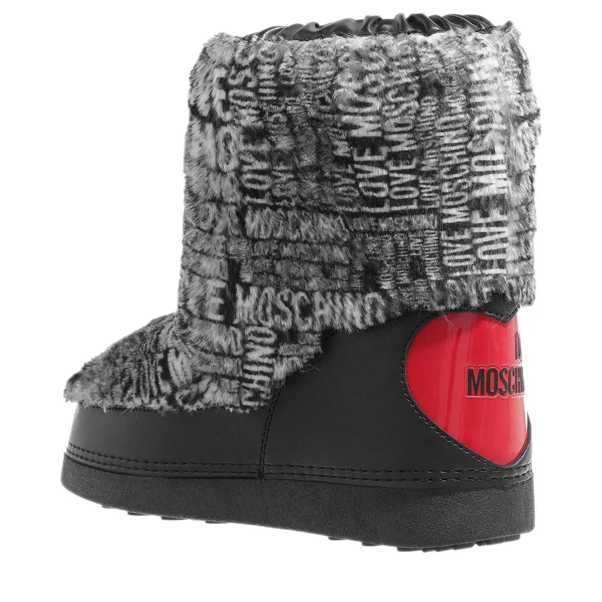 Boots love outlet moschino