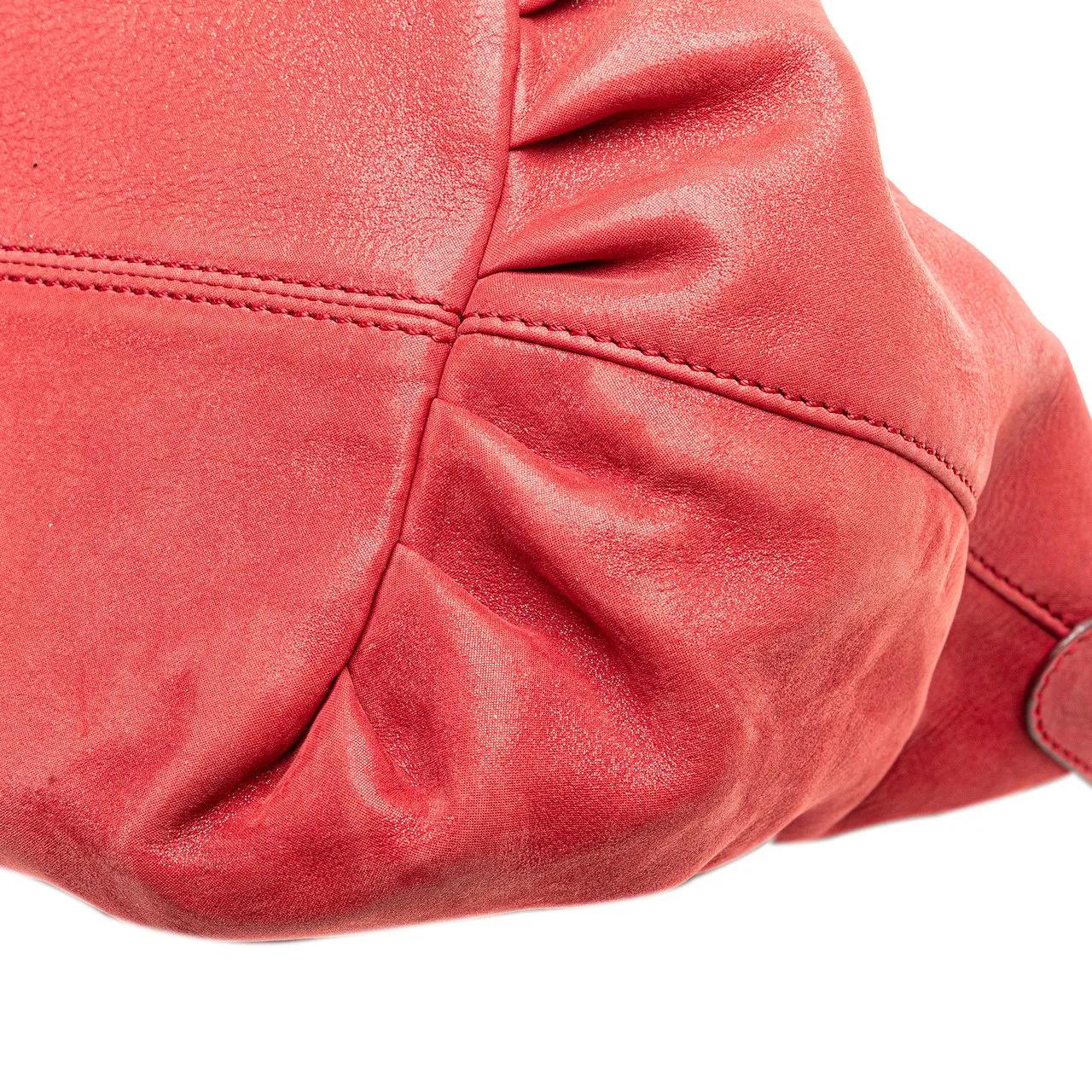 Thumbnail - Fendi Shopper - 2000-2010 Medium Leather Chains Tote - Gr. unisize - in Rot - für Damen