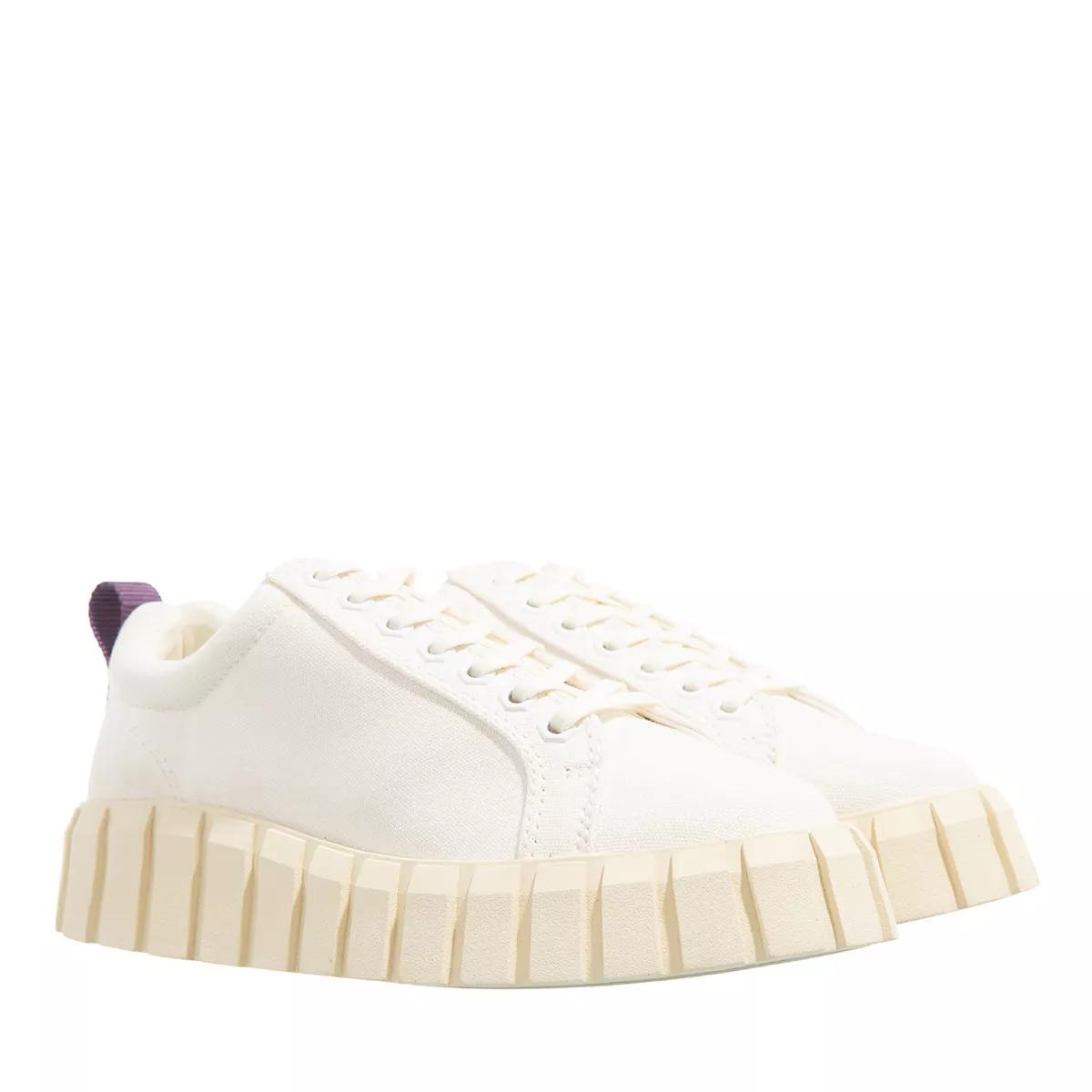 Odessa Canvas White Low-Top Sneaker