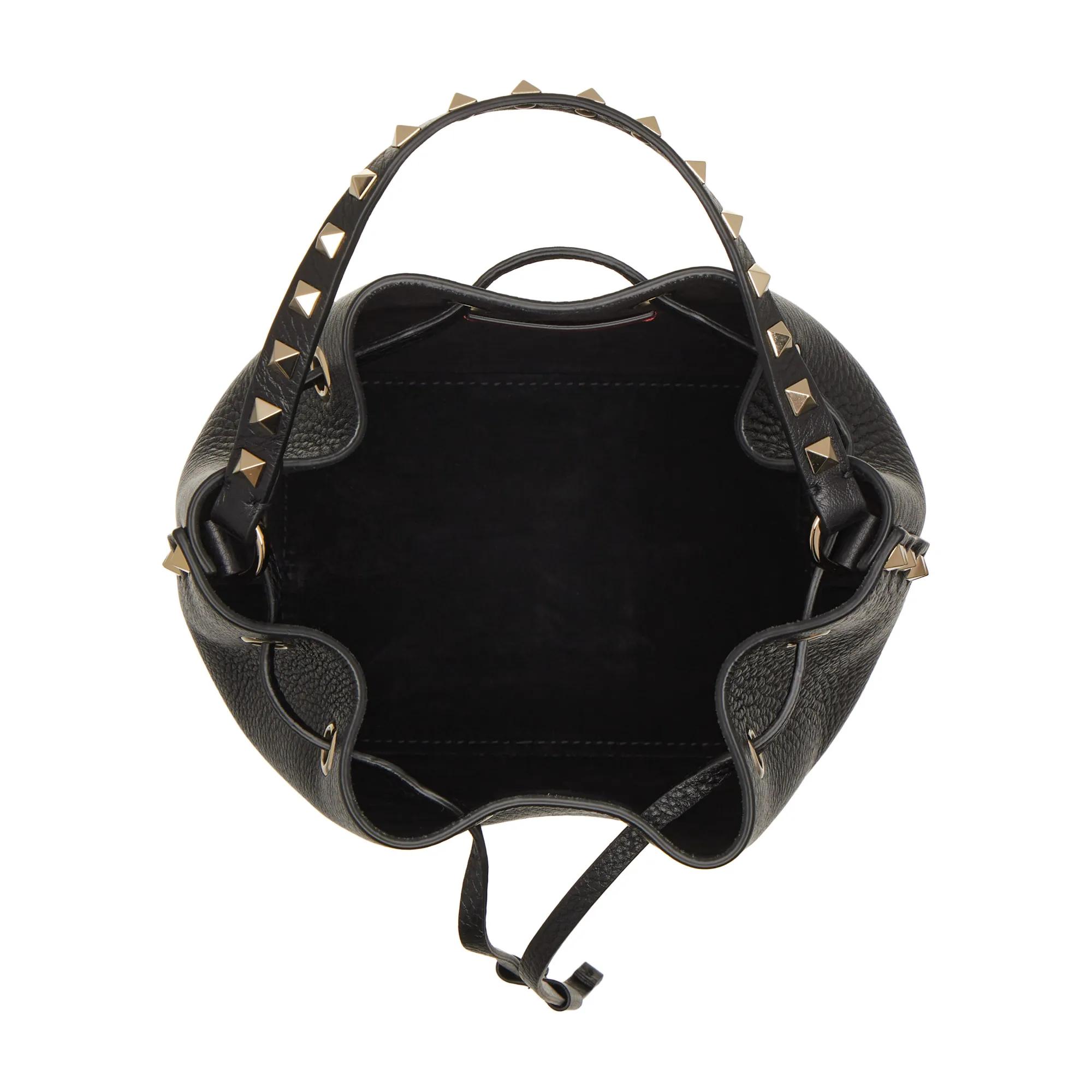 Valentino Garavani Drawstring Bag Rockstud Nero Bucket Bag