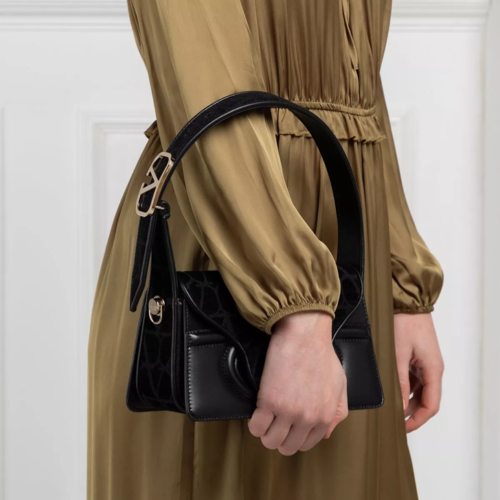 お買い得！★ヴァレンティノ★LA PETITE DEUXIEME SHOULDER BAG Valentino Garavani Red 'La Petite Deuxieme' Shoulder Bag