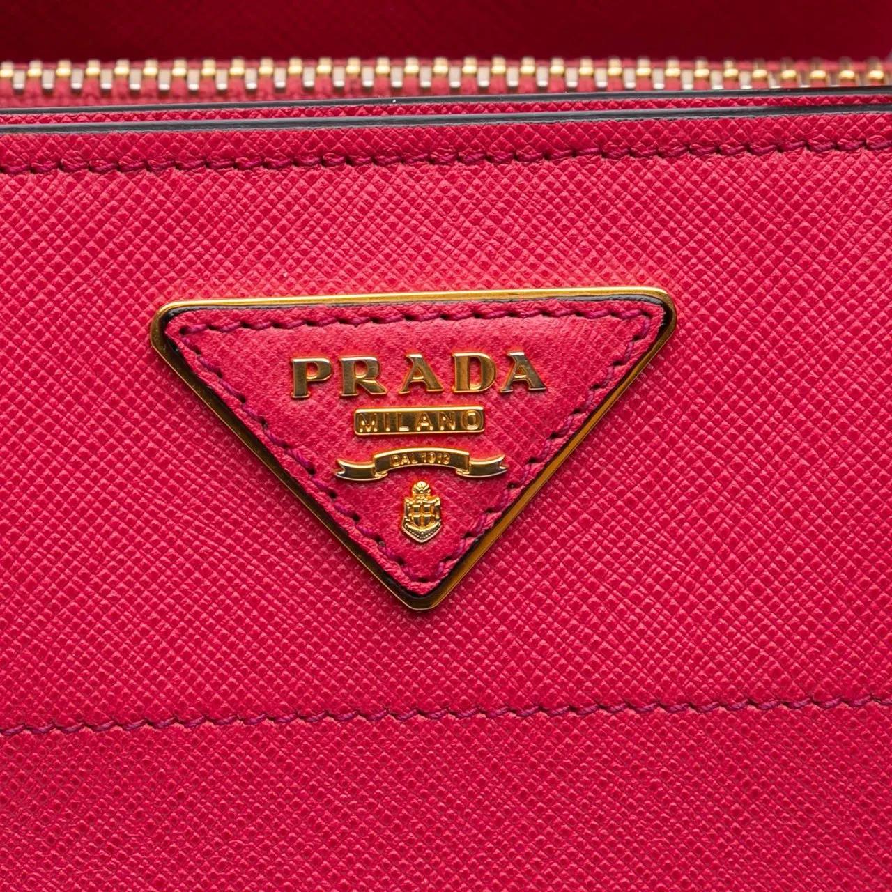 Thumbnail - Prada Hobo Bags - Saffiano Soft Triple Pocket Tote - Gr. unisize - in Gold - für Damen