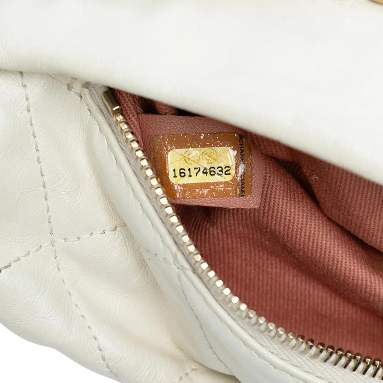 Thumbnail - Chanel Hobo Bags - Quilted Calfskin Midnight Swim Baluchon Bag - Gr. unisize - in Weiß - für Damen