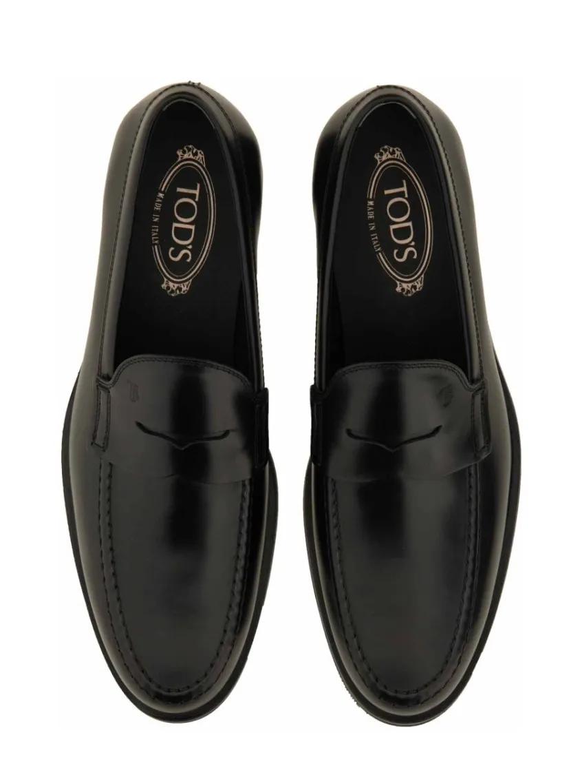 Thumbnail - Tod's Loafer - Smooth Leather Moccasin Loafers With Subtle Stitch - Gr. 7 - in Schwarz - für Damen