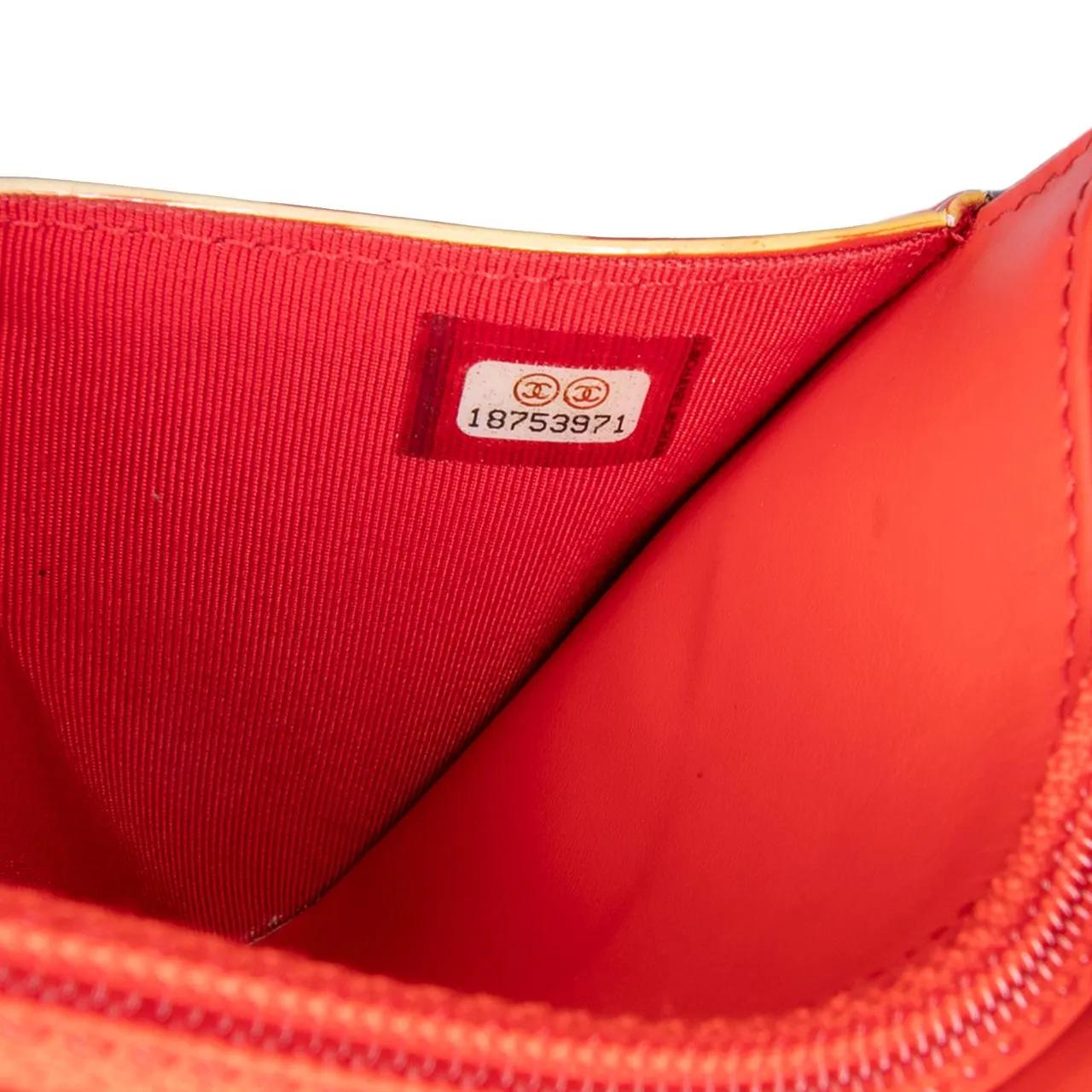 Thumbnail - Chanel Hobo Bags - Patent Striped Wallet On Chain - Gr. unisize - in Orange - für Damen