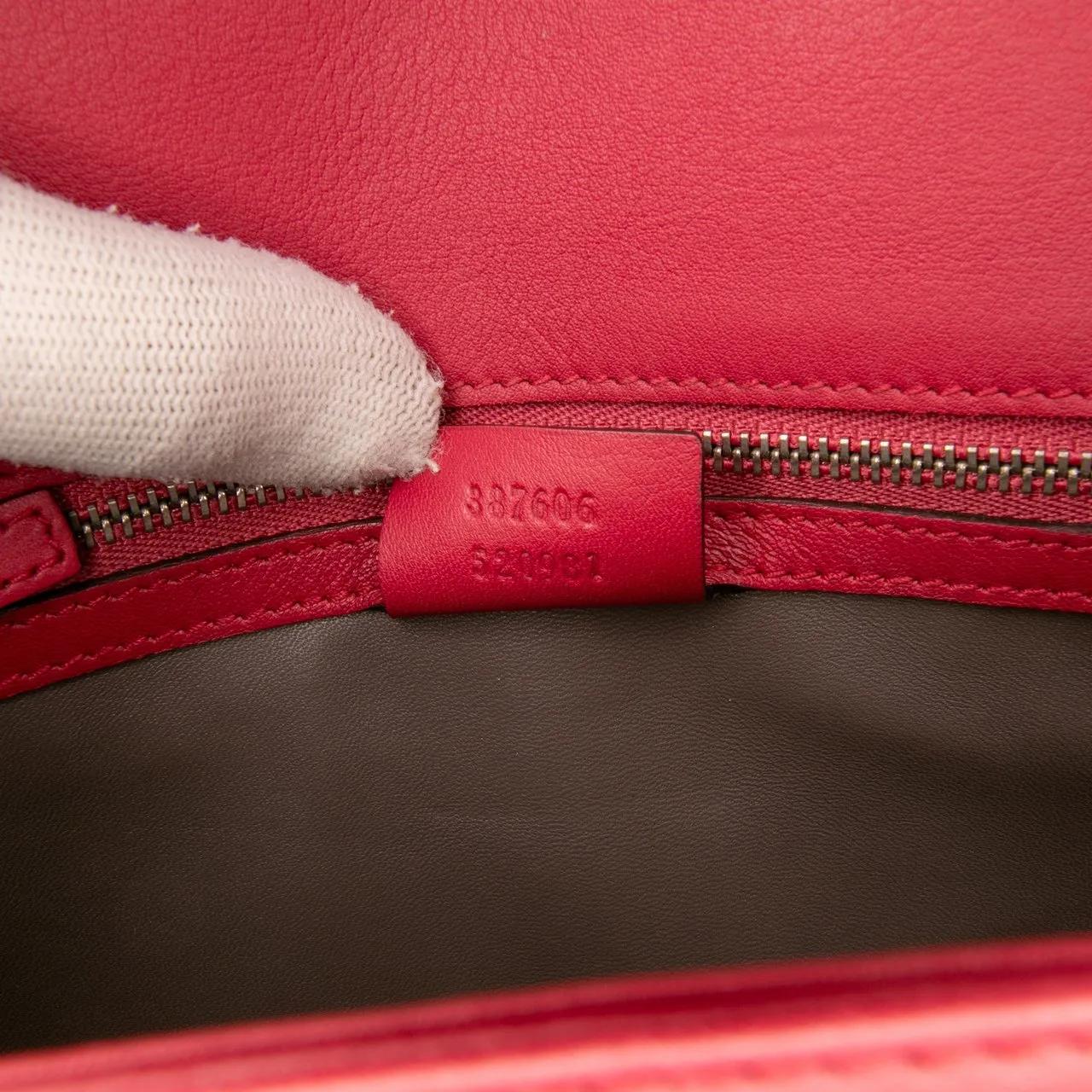 Thumbnail - Gucci Hobo Bags - Medium Patent Dollar Interlocking G Crossbody - Gr. unisize - in Rot - für Damen