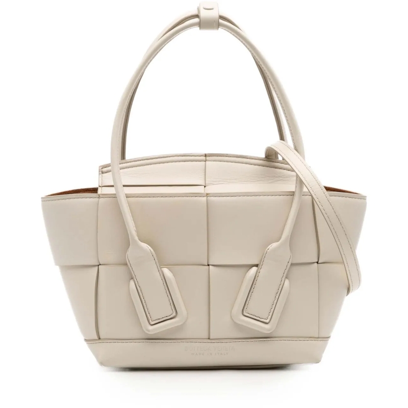 Bottega Veneta Schultertasche Mini Calfskin Maxi Intrecciato Arco Satchel weiß