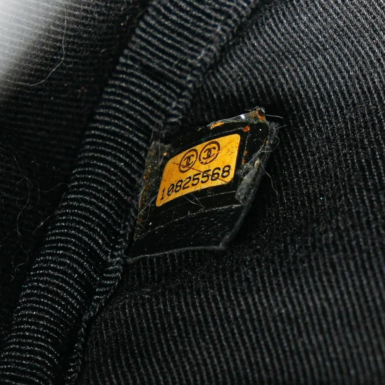 Thumbnail - Chanel Crossbody Bags - Paris New York Quilted Nylon Duffle Handbag - Gr. unisize - in Schwarz - für Damen