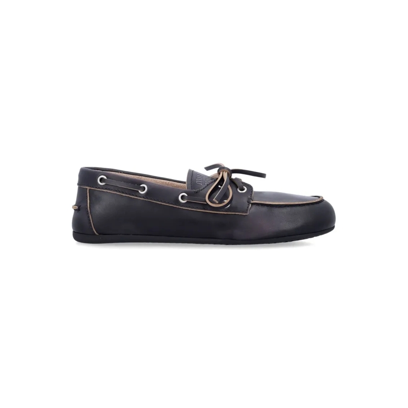 Miu Miu Balletschoenen Leather Boat Loafers With Bow-Embossed Logo Black