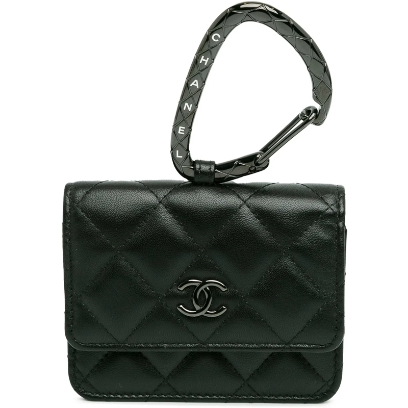Chanel Geldbörse Quilted Lambskin So Black CC Hook Card Holder schwarz