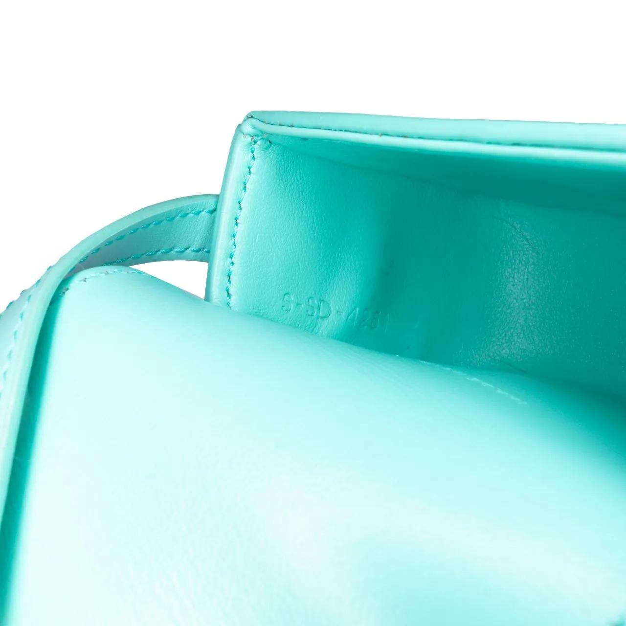 Thumbnail - Celine Hobo Bags - Leather Triomphe AirPods Case with Strap - Gr. unisize - in Blau - für Damen