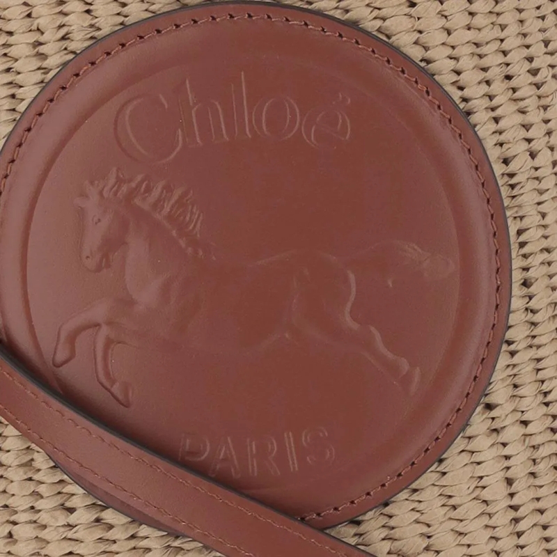 Chloé Schultertasche Small Horse Medal Bag Made Of Natural Fibers Brown(Image 4)