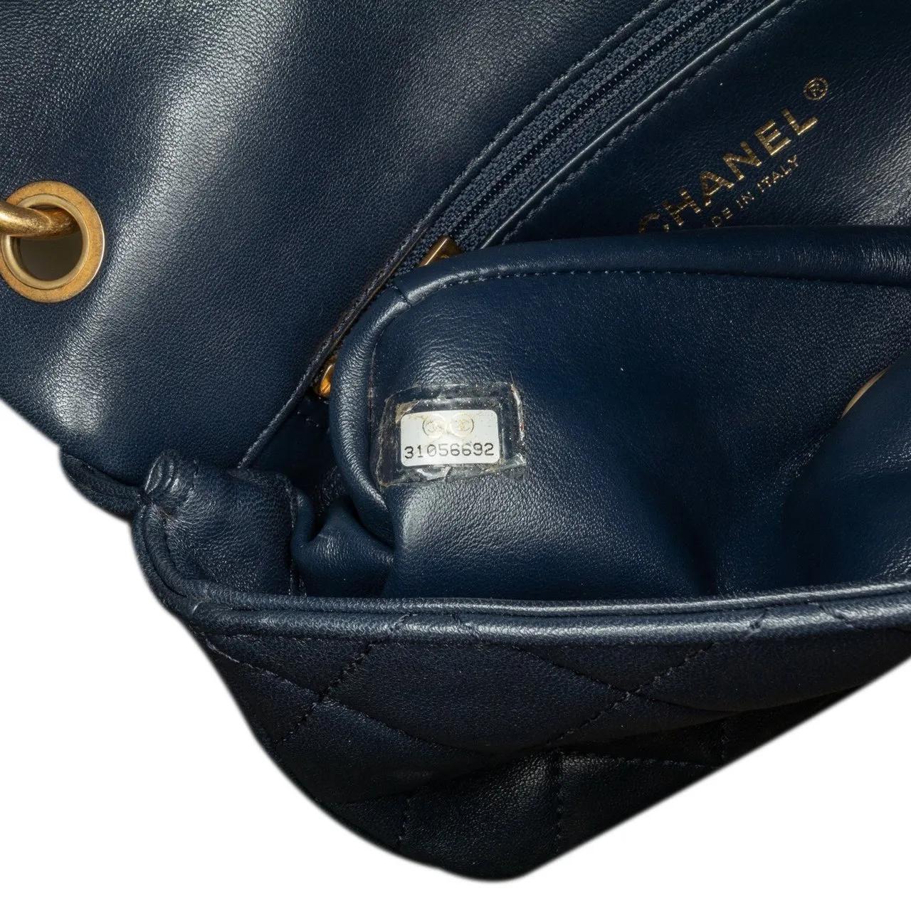 Thumbnail - Chanel Hobo Bags - Quilted Lambskin Chain is More Flap - Gr. unisize - in Blau - für Damen