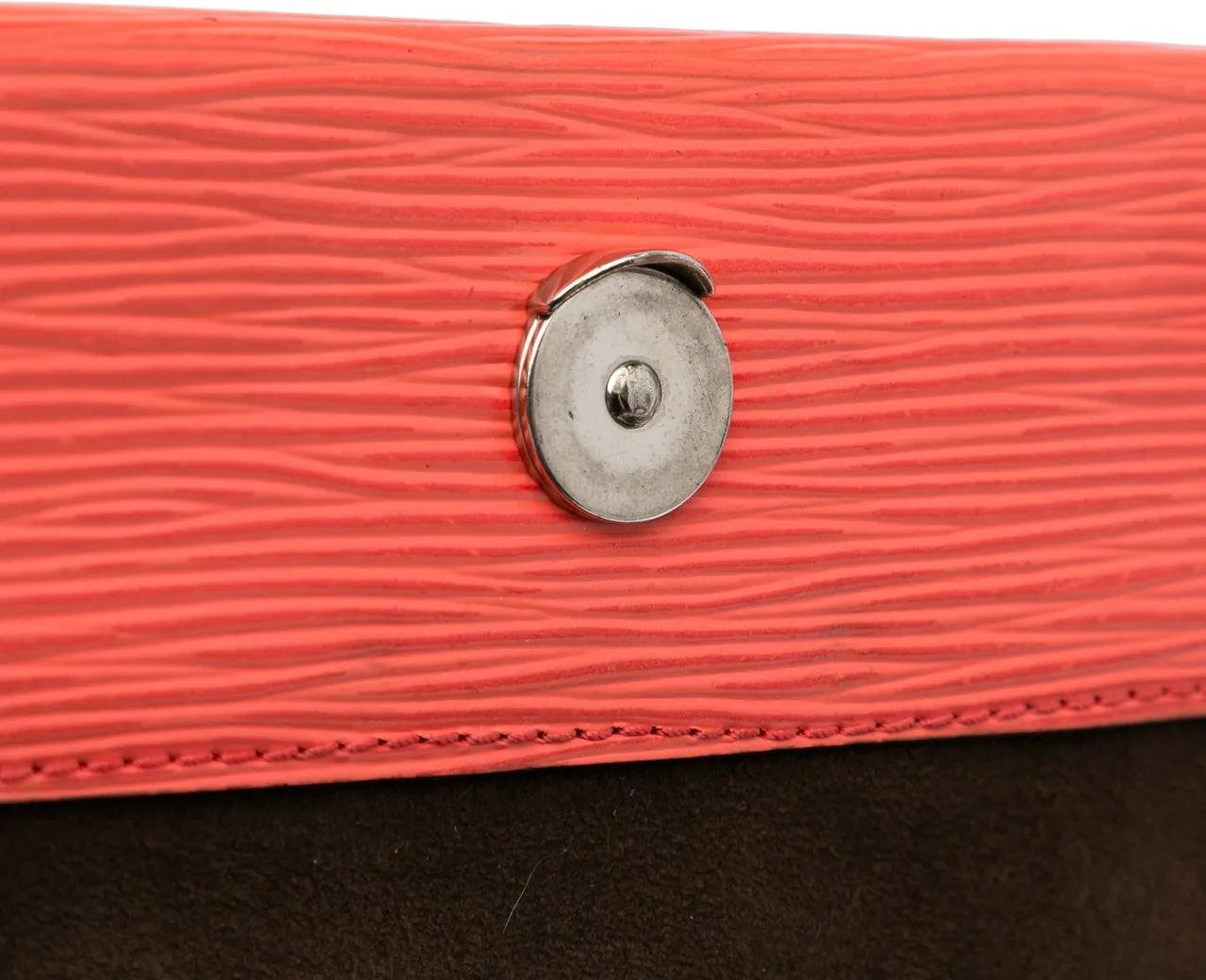 Thumbnail - Louis Vuitton Hobo Bags - 2016 Epi Cluny BB - Gr. unisize - in Rot - für Damen