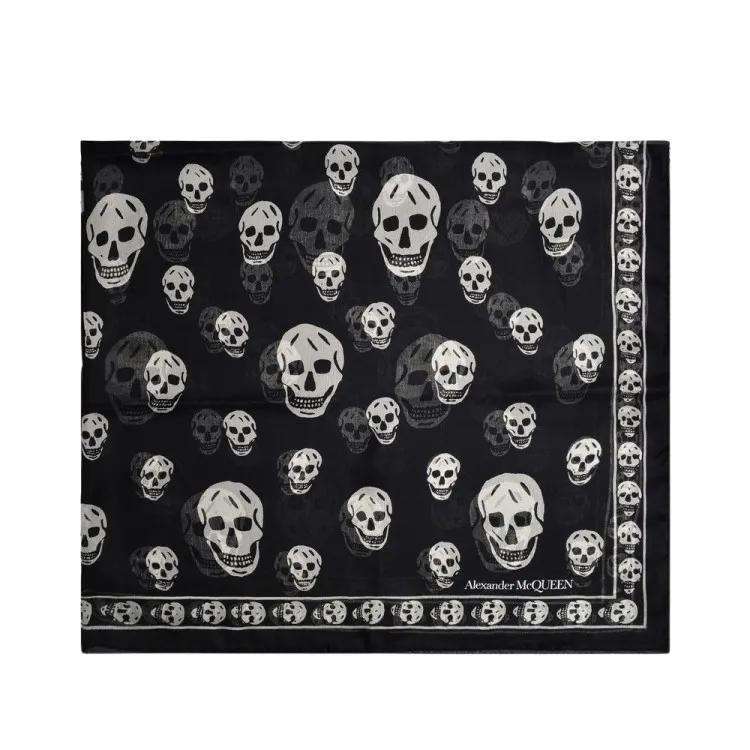 Alexander McQueen Tücher & Schals - Ca Skull 104X120 Scarf - Black/Ivory - Wool - Gr. unisize - in Schwarz - für Damen