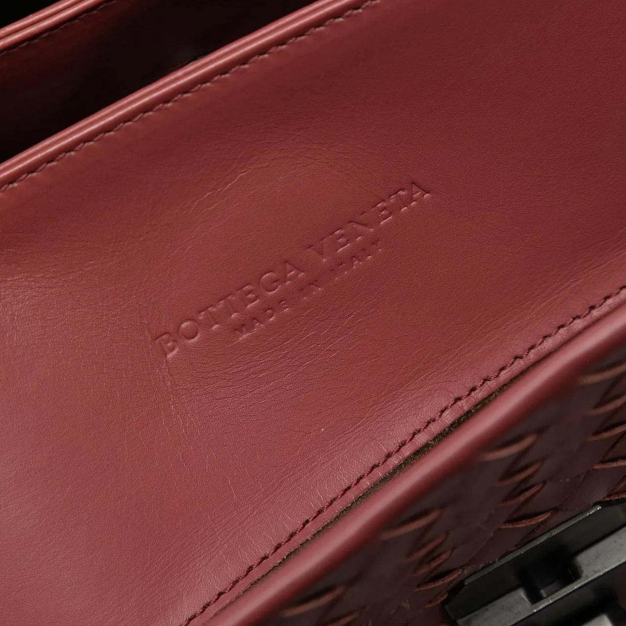 Thumbnail - Bottega Veneta Shopper - Medium Nappa Intrecciato Roma Tote - Gr. unisize - in Rot - für Damen