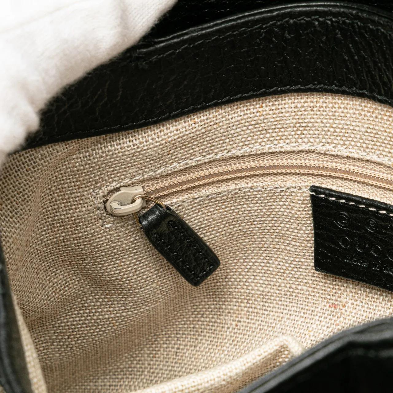 Thumbnail - Gucci Hobo Bags - Small Dollar Calfskin Interlocking G Crossbody - Gr. unisize - in Schwarz - für Damen