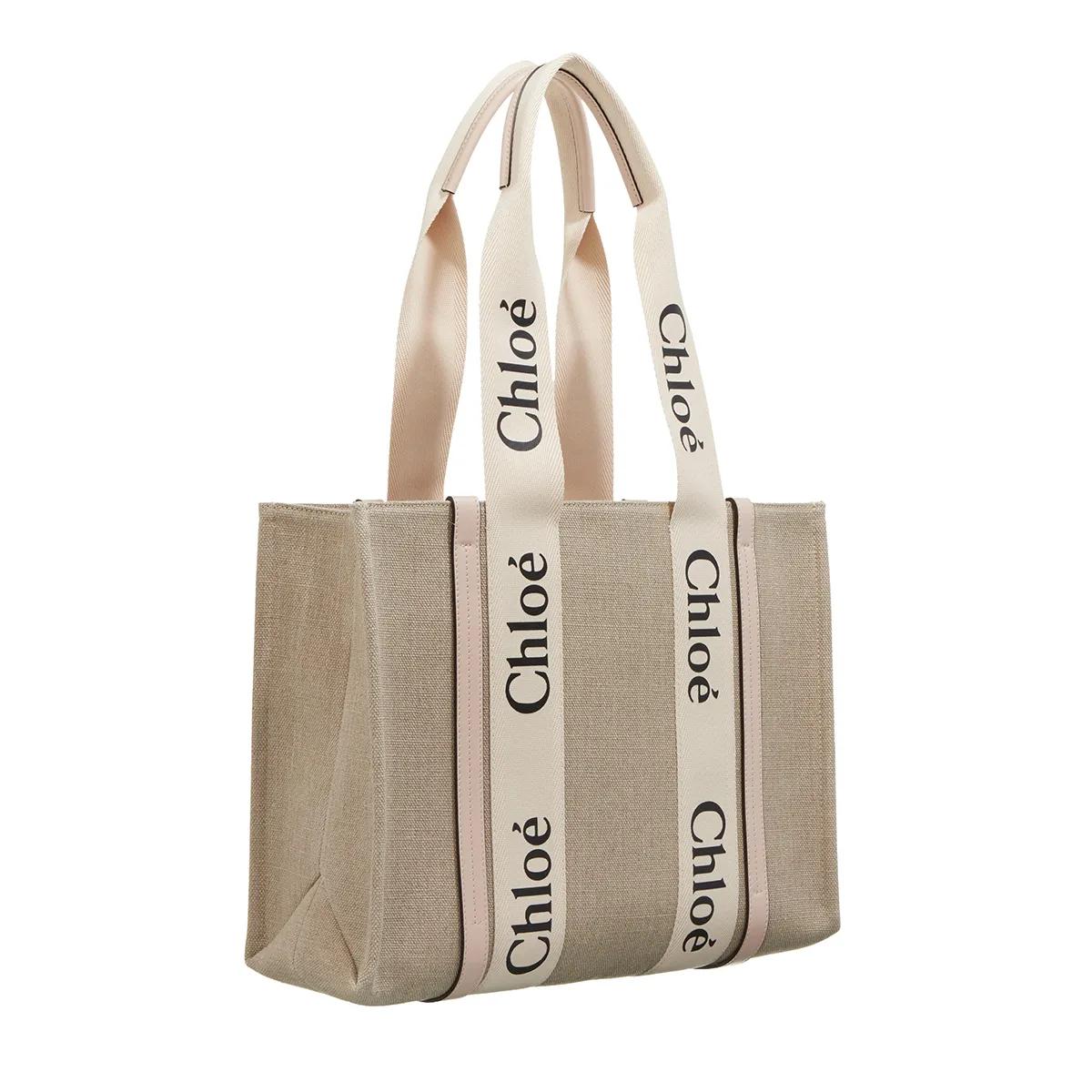 Chloé Shoppers & Totes Woody Tote Grande in beige