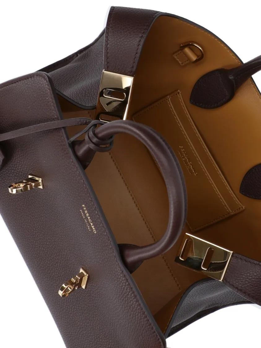 Salvatore Ferragamo Crossbody bags Structured Pebbled Leather Brown Handbag With Gold in bruin