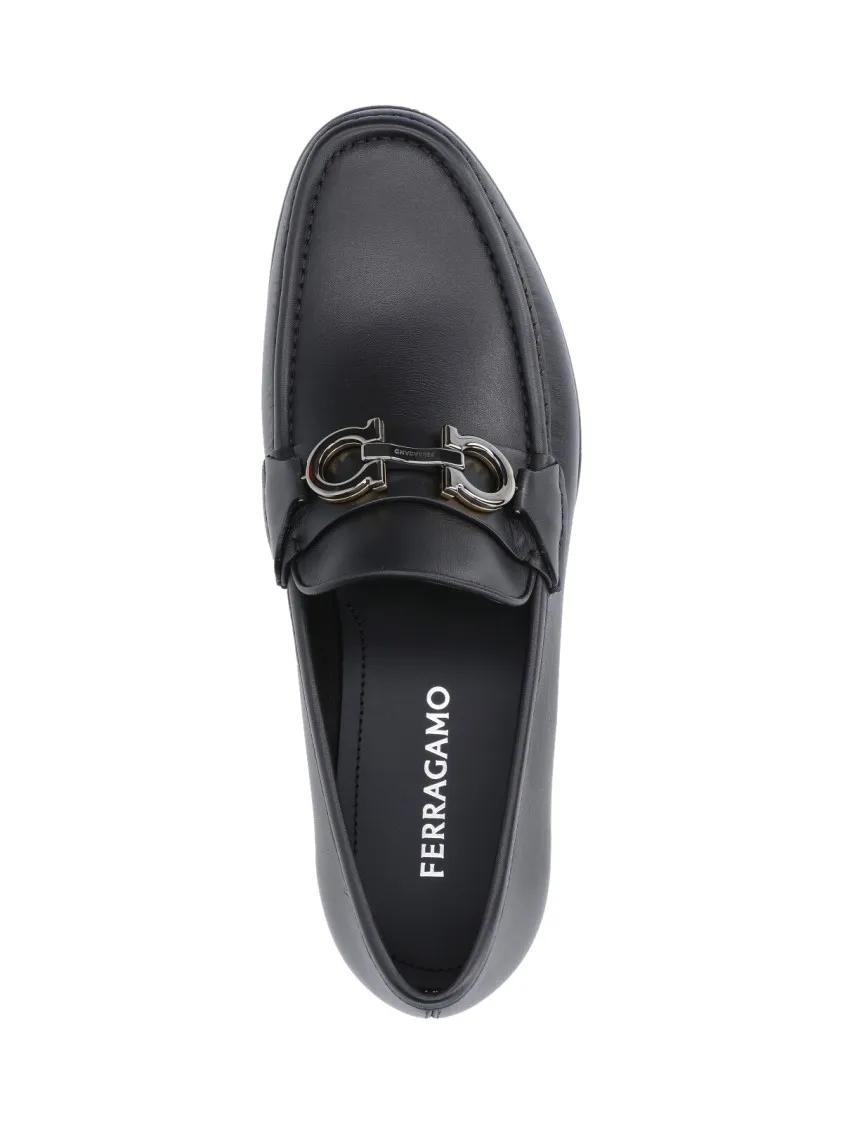 Thumbnail - Salvatore Ferragamo Loafer - "Gancini" Loafers – Black - Gr. 6_5 - in Schwarz - für Damen