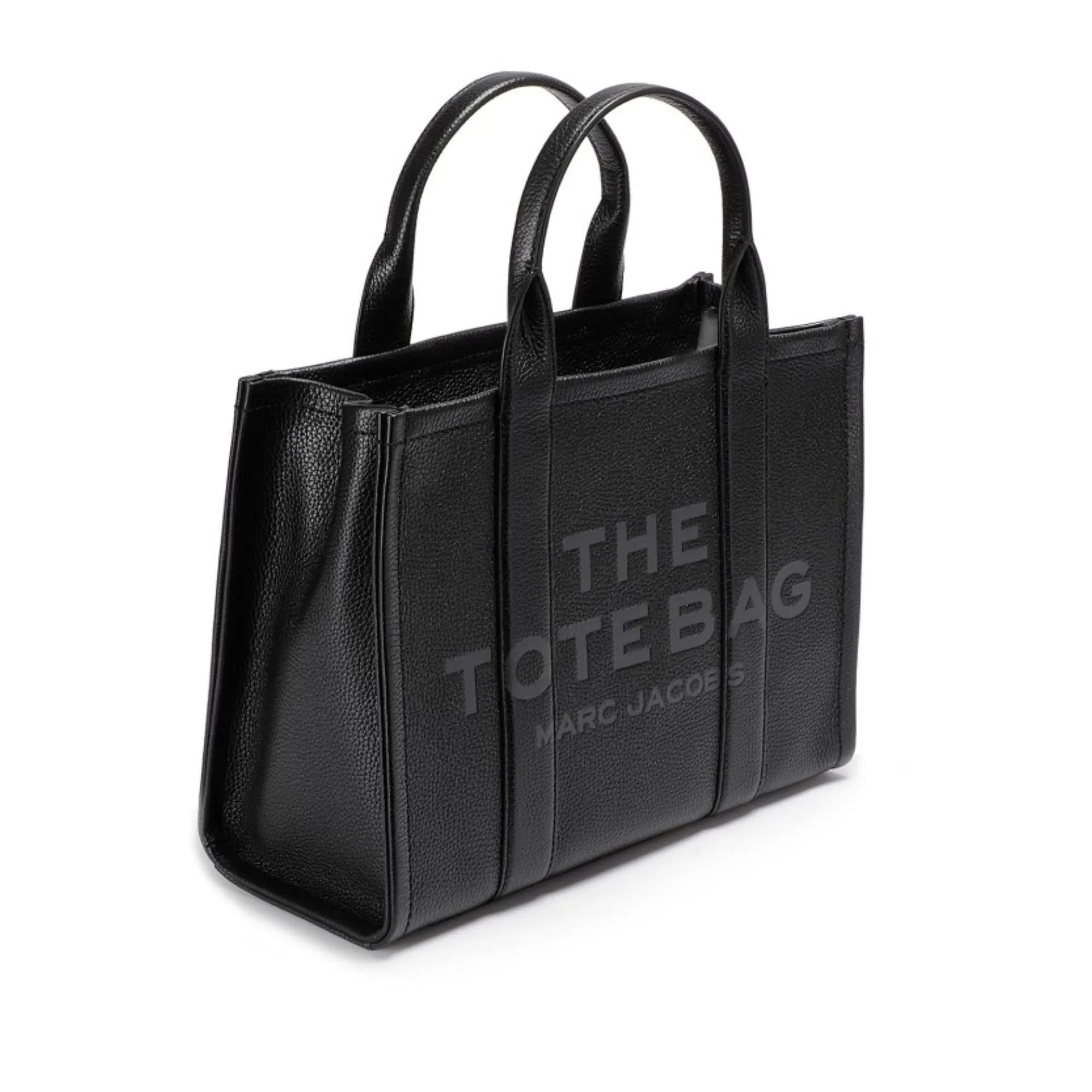 Marc Jacobs Shoppers & Totes Leather Handbag With Front Logo in zwart