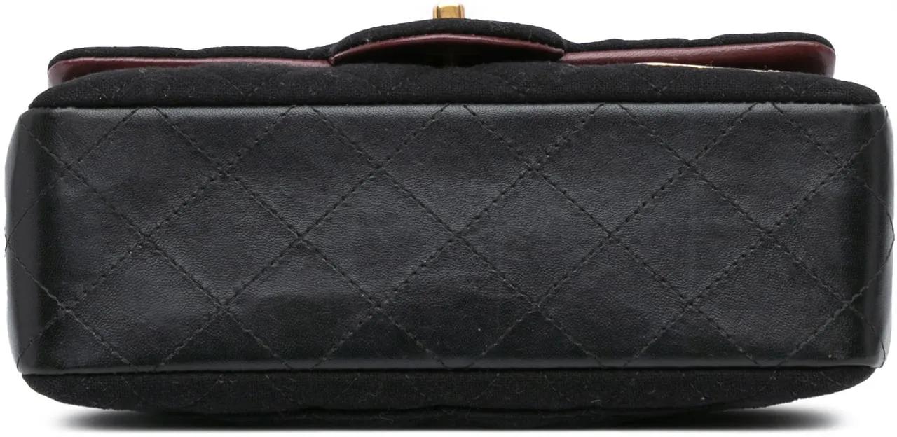 Chanel Hobo bags 2018-2019 Mini Rectangular Felt Paris-Hamburg Char in zwart