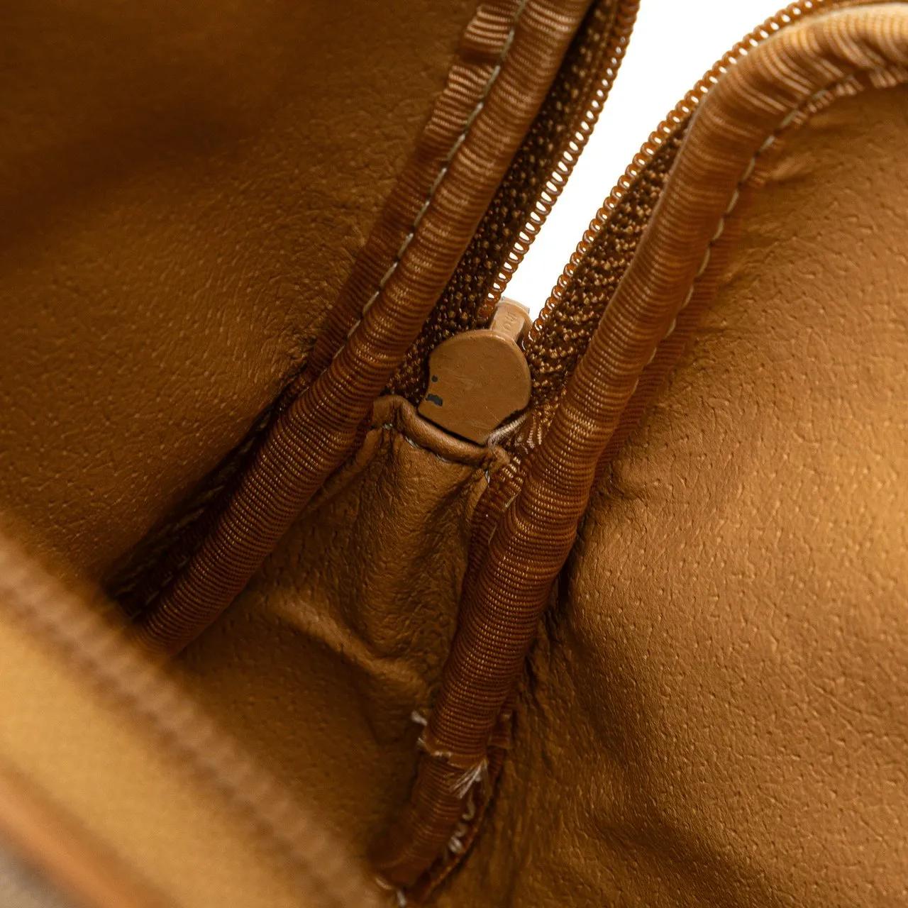 Thumbnail - Gucci Clutches - Micro GG Coated Canvas Travel Toiletry Cosmetic Po - Gr. unisize - in Braun - für Damen
