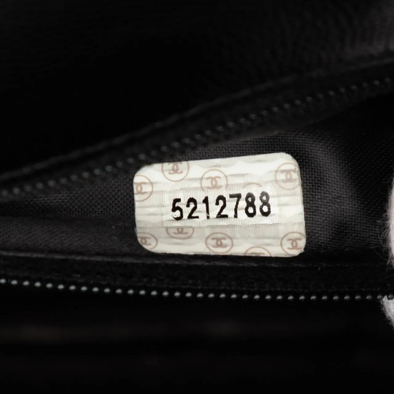 Thumbnail - Chanel Hobo Bags - CC Caviar Twisted Strap Shoulder Bag - Gr. unisize - in Schwarz - für Damen