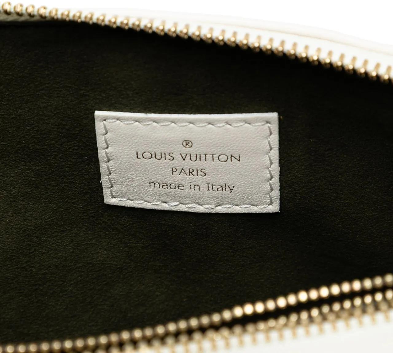 Thumbnail - Louis Vuitton Hobo Bags - Monogram Embossed Puffy Lambskin Coussin PM - Gr. unisize - in Weiß - für Damen