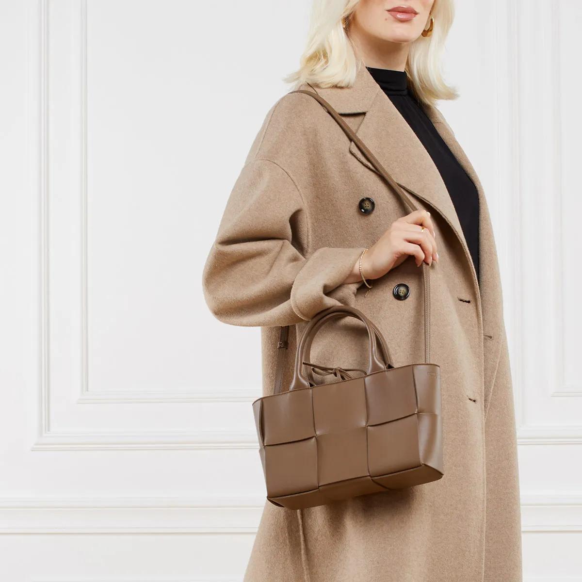 Bottega Veneta Totes & shoppers Mini Arco Tote Bag in taupe