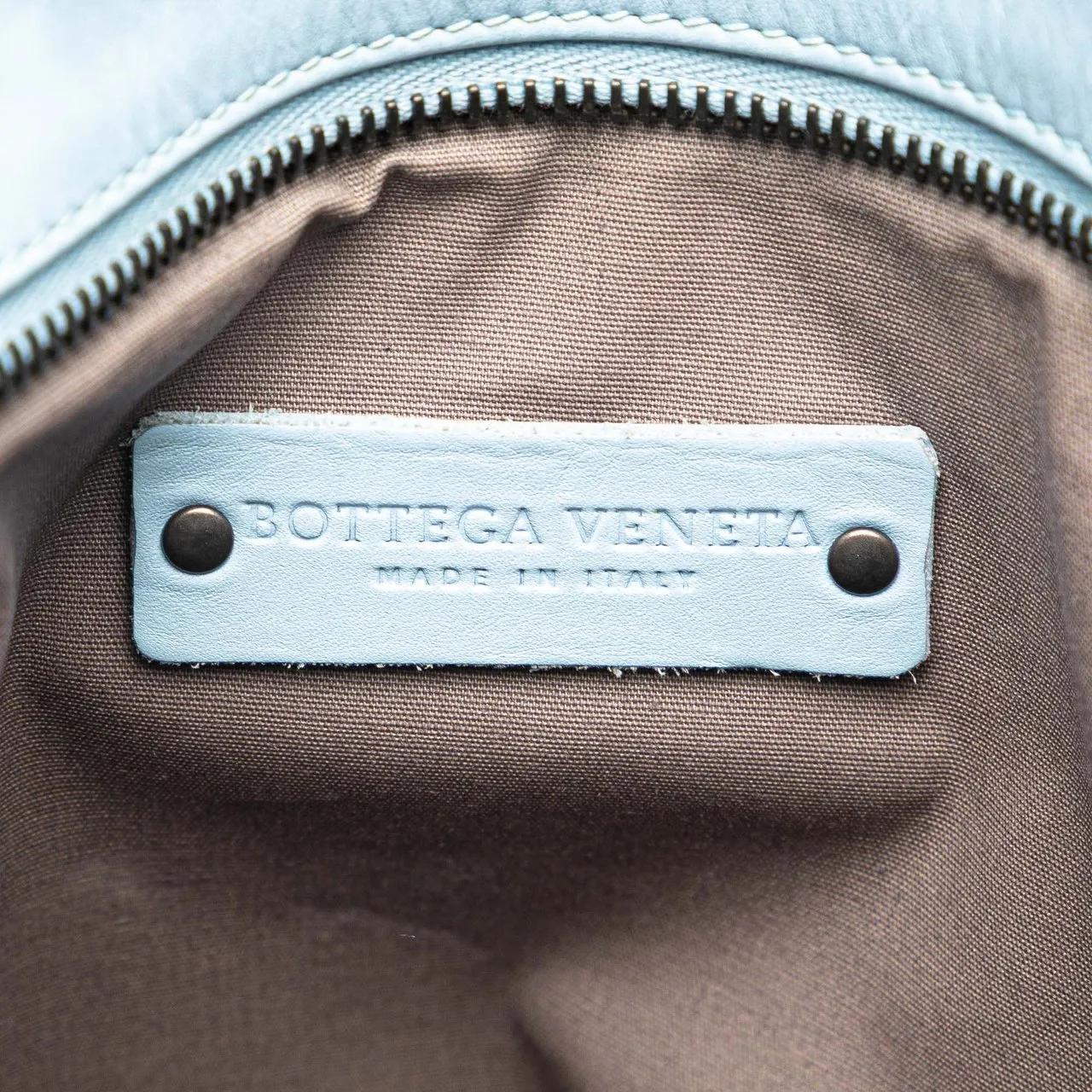 Thumbnail - Bottega Veneta Hobo Bags - Nappa Intrecciato Crossbody - Gr. unisize - in Blau - für Damen