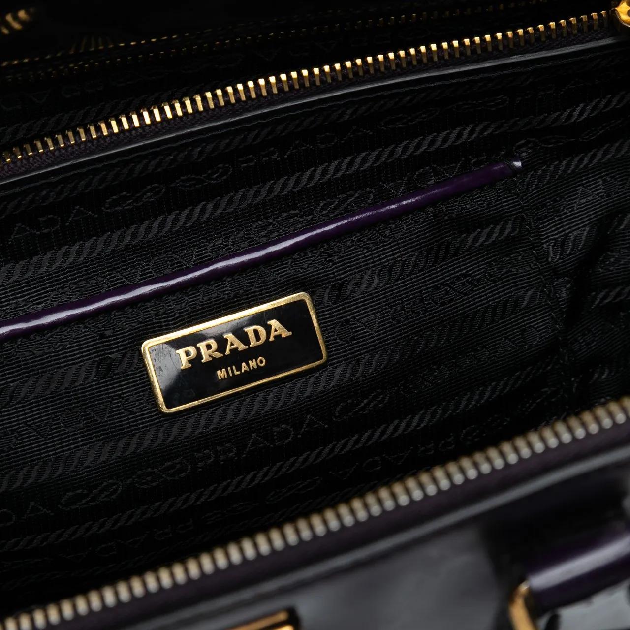 Thumbnail - Prada Hobo Bags - Medium Spazzolato Flowers Galleria Double Zip Satc - Gr. unisize - in Orange - für Damen