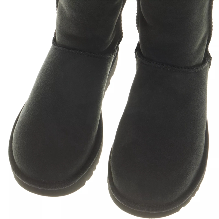 Ugg classic short zwart outlet
