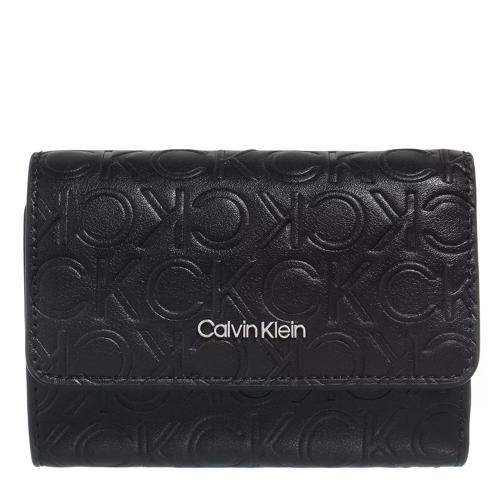 Calvin Klein Ck Must Trifold Sm Emb Mono Ck Black Portefeuille à trois volets