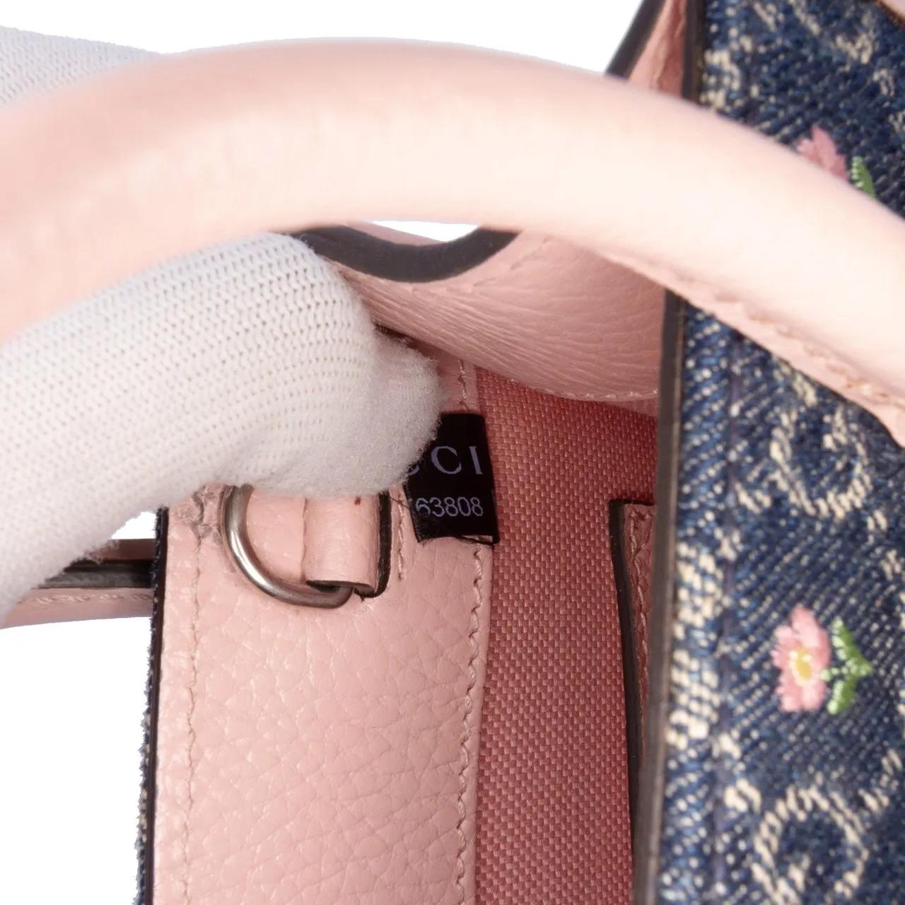 Thumbnail - Gucci Hobo Bags - Mini GG Denim Interlocking G Flowers Tote - Gr. unisize - in Blau - für Damen