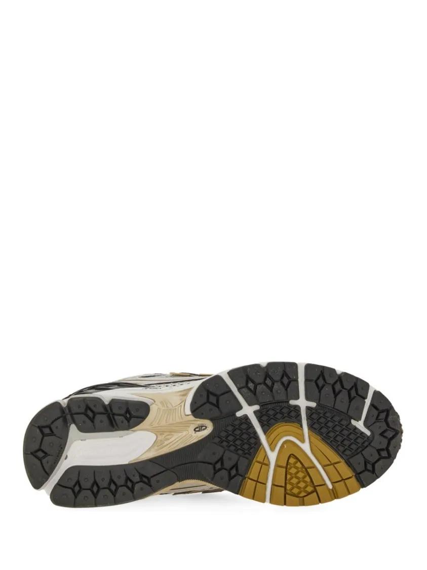Thumbnail - New Balance Low-Top Sneaker - Mesh And Synthetic U1906 Sneakers With Intricate O - Gr. 9_5 - in Weiß - für Damen
