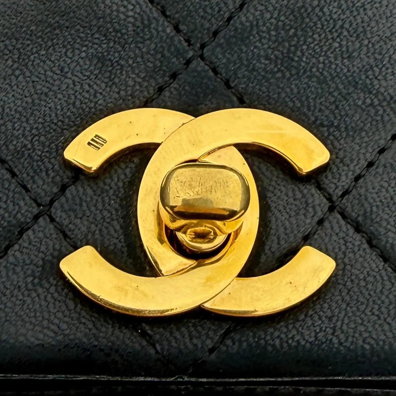 Thumbnail - Chanel Crossbody Bags - Chanel Timeless Single Flap Small dark blue lambsk - Gr. unisize - in Schwarz - für Damen